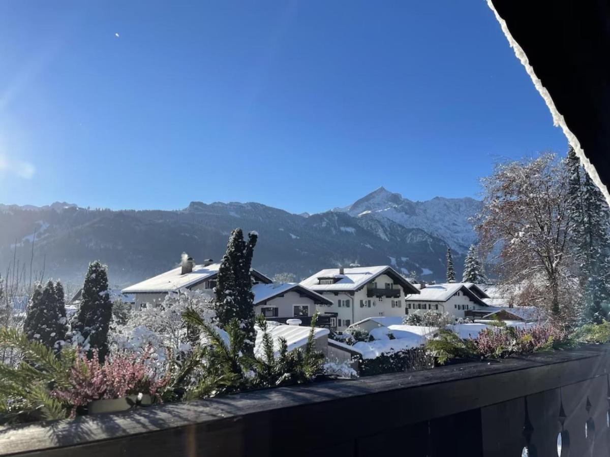 Aurikel Lägenhet Garmisch-Partenkirchen Exteriör bild