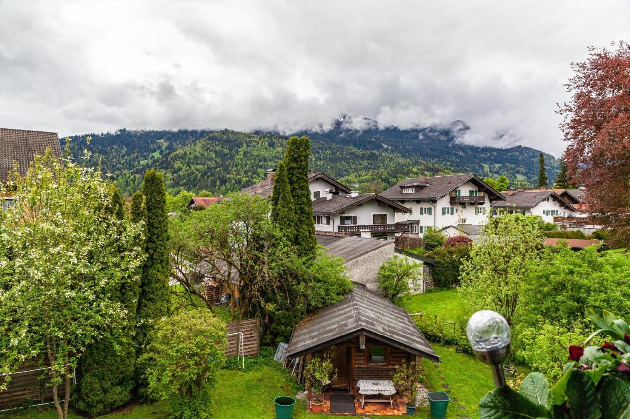Aurikel Lägenhet Garmisch-Partenkirchen Exteriör bild